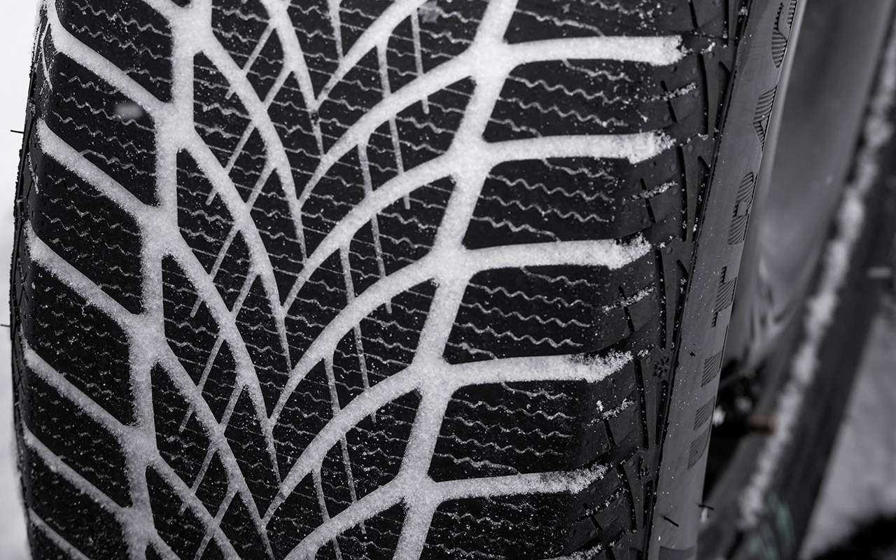 Нешипованные шины тест. Goodyear ULTRAGRIP Ice 2. Липучка шины. Шины липучки зимние. Рисунок зимних шин липучка.
