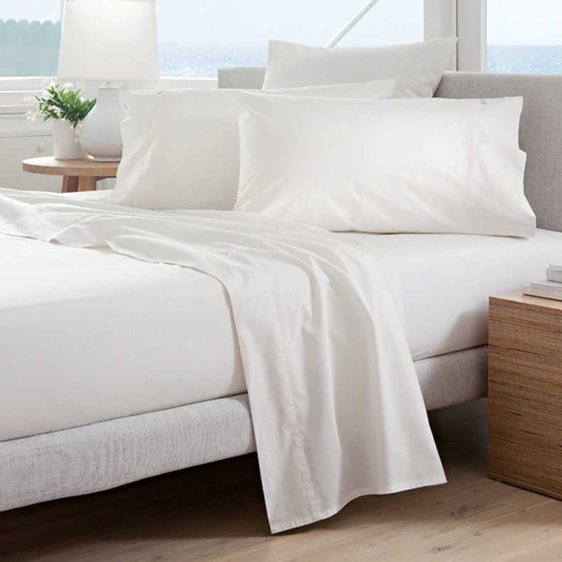 Какое постельное самое хорошее по качеству. Linen Bedding 120 210. Light Linen 378 мебель. Фото в простыне. Постельное белье которое меняет цвет.