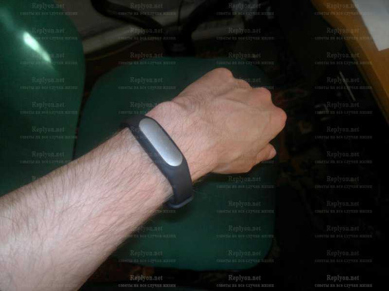 Xiaomi mi band 1s самый популярный фитнес треккер - подробный видео обзор | mens passion