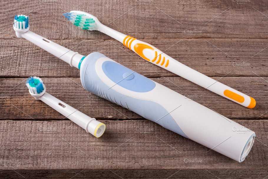 Топ 10 лучших зубных щеток: для детей и взрослых, электрических и мануальных